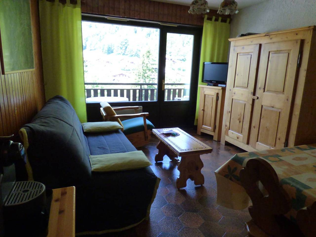 Estudio entero, ¡Apartamento acogedor a pie de pista con balcón y garaje! in Chinaillon, Le Grand-Bornand