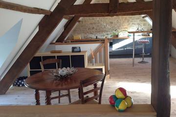 Gîte pour 2 personnes, avec jardin et piscine à Englesqueville-la-Percée