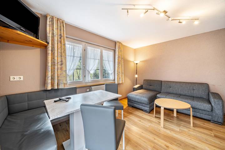 Ganze Wohnung, Ferienwohnung 'Hofblick' mit Gemeinschaftspool in Wolfach, Kinzigtal