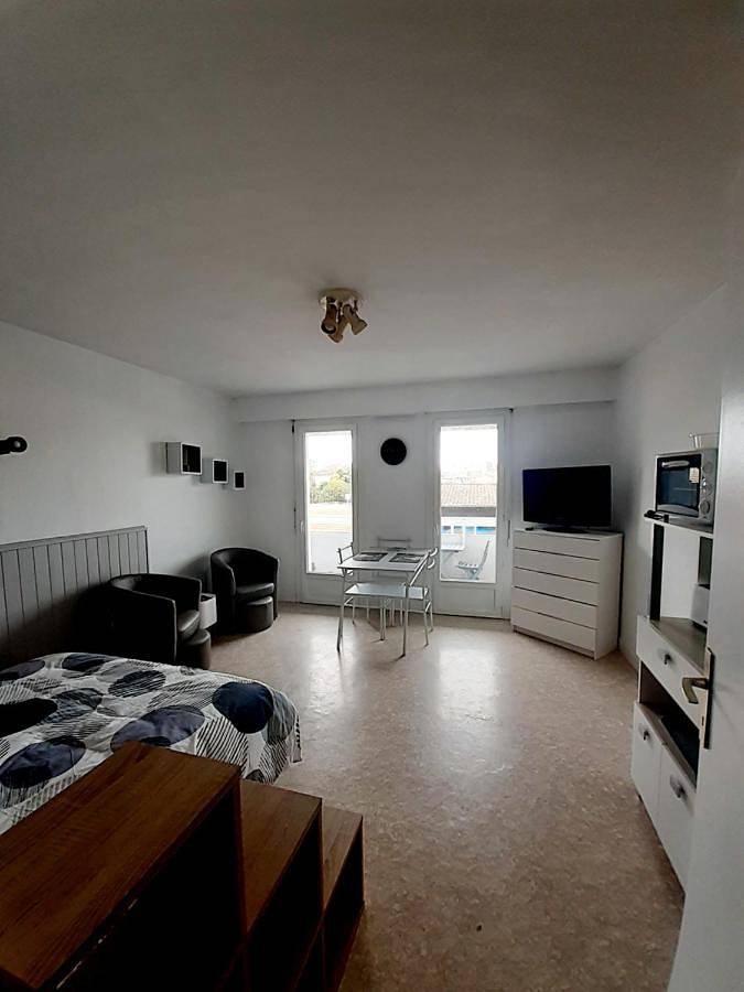 Appartement entier, One-Bedroom Apartment in Dax, Région de Dax