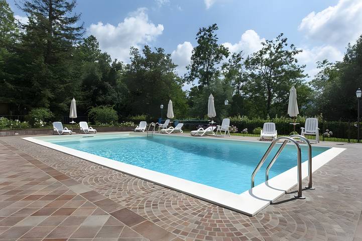 Villa per 18 persone, con Idromassaggio e Giardino nonché Piscina per bambini in Versilia