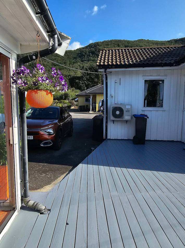 Ferienhaus für 6 Personen, mit Meerblick und Balkon/Terrasse sowie Garten und Ausblick in Etne
