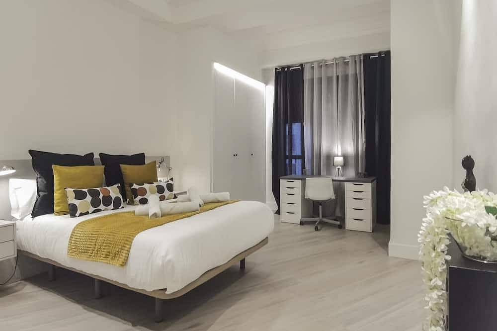 Ganze Wohnung, Citi Hall Centrum, 4 Schlafzimmer, 7 Pax, Zentraler Markt in Valencia City Centre, Valencia
