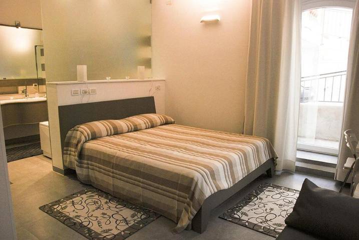 Chambre d’hôte pour 3 personnes, avec jardin et jacuzzi à Bordighera - 3