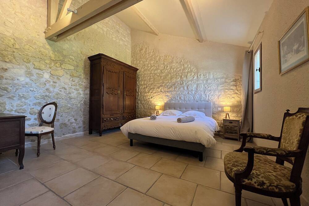 8 bedroom private vacation home in thã©sã©e in Thésée, Sologne