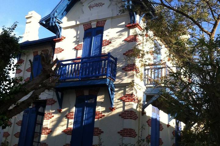 Villa pour 8 personnes, avec jardin et balcon, animaux acceptés à Arcachon