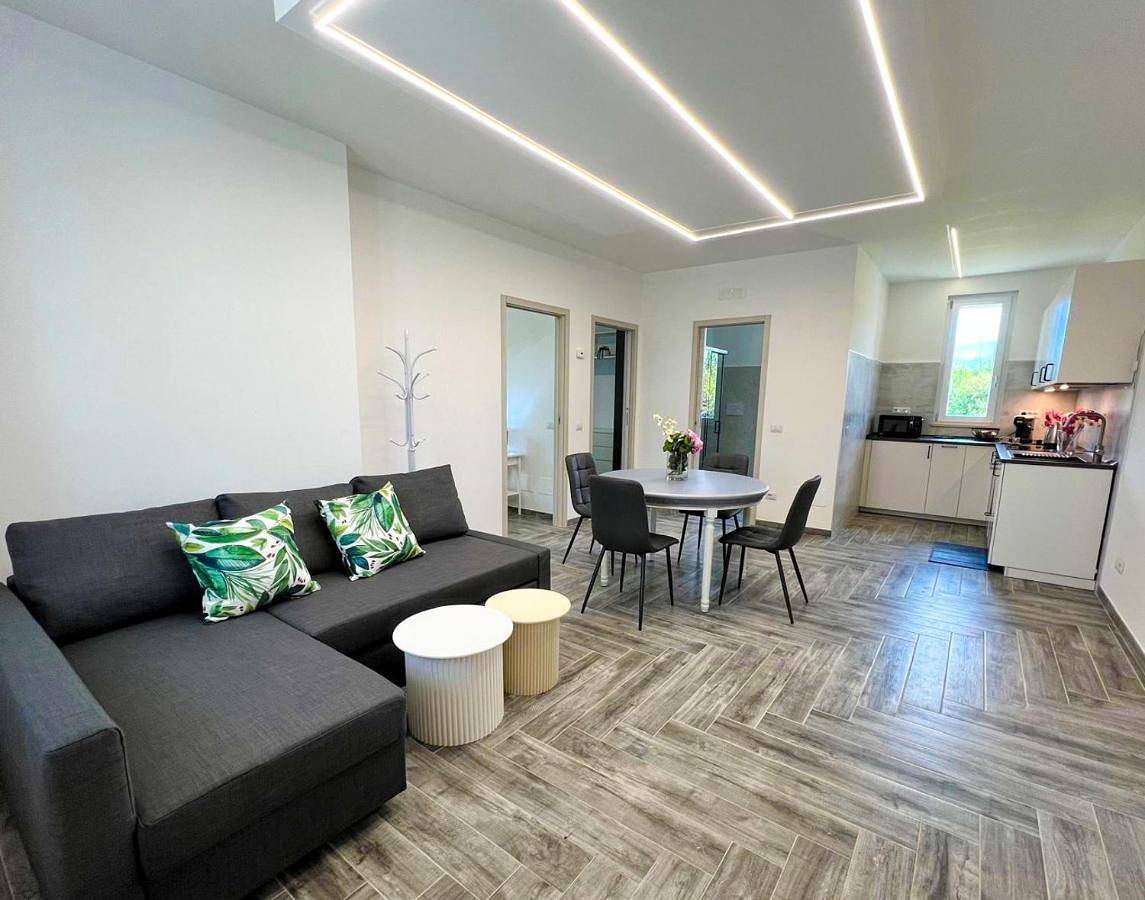 Villa La Bouganvillea - Countryside Villa with Private Pool, Surrounded by Nature in Velletri - Lazio in Velletri, Provincia di Roma