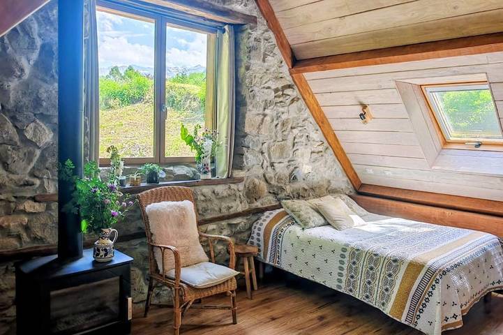Location de vacances pour 2 personnes à Ercé - 3