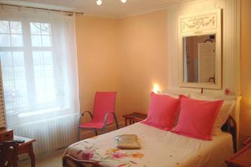 Chambre d’hôte pour 2 personnes, avec jardin dans Aydoilles