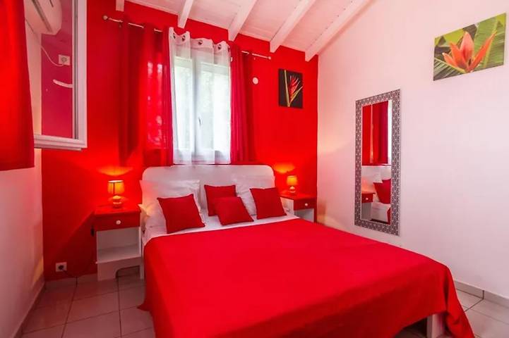 Location de vacances pour 6 personnes, avec piscine et balcon à Le Moule - 4