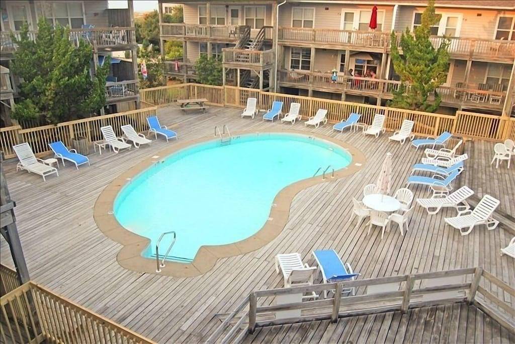 Ganze Wohnung, Schöne Oceanside Property W / Pool in Great Beach Location! in Corolla, Currituck County