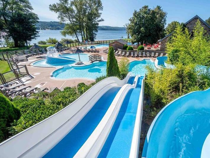 Mobil home pour 5 personnes, avec bassin pour enfant