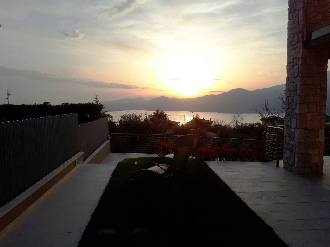 Ganze Wohnung, Flacher Sonnenaufgang in Torri del Benaco, Gardasee-Berge