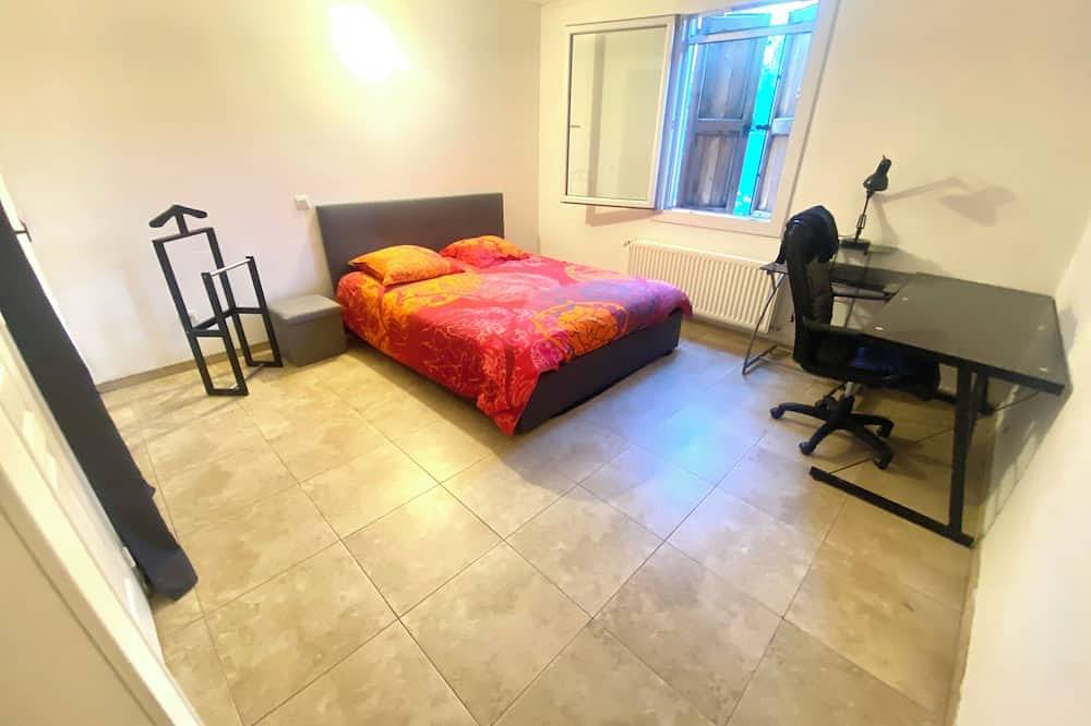 Appartement entier, Spacieux appartement en rdc de villa Animaux acceptés in Digne-les-Bains, Alpes-de-Haute-Provence