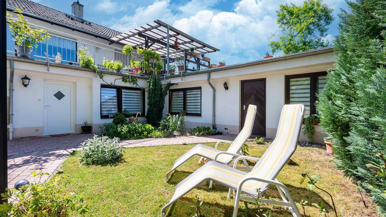 Ganze Ferienwohnung, Ferienwohnung für 2 Personen (100 m²) in Wehlen in Wehlen (Rheinland-Pfalz), Bernkastel-Kues