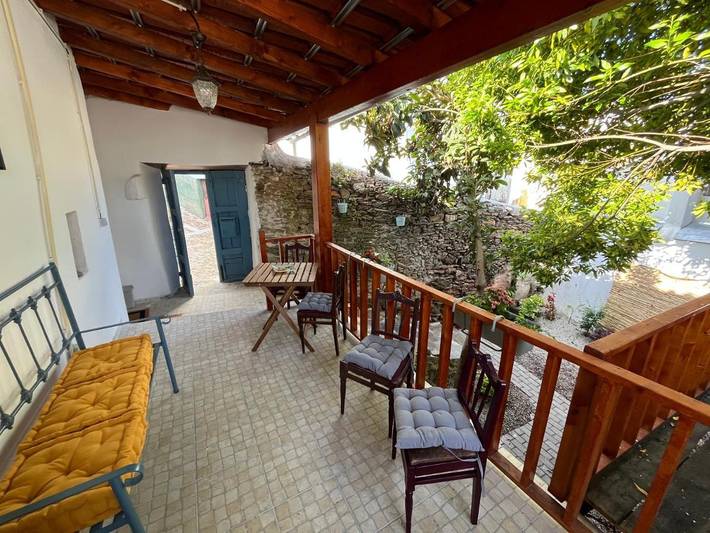 Casa de férias para 4 pessoas, com Varanda e Terraço e ainda Jardim em Município de Mirandela