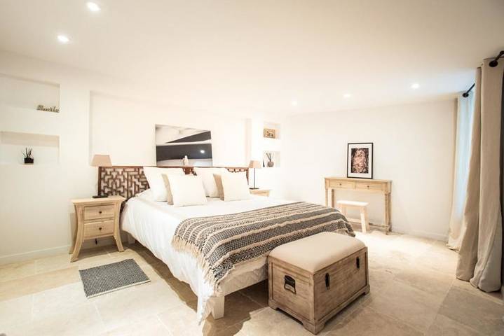 Location de vacances pour 4 personnes, avec vue et balcon à Vers-Pont-du-Gard - 4