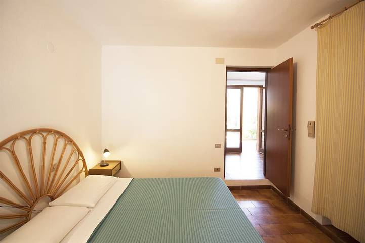 Villa pour 7 personnes, avec jardin ainsi que balcon et jacuzzi à Solanas - 4