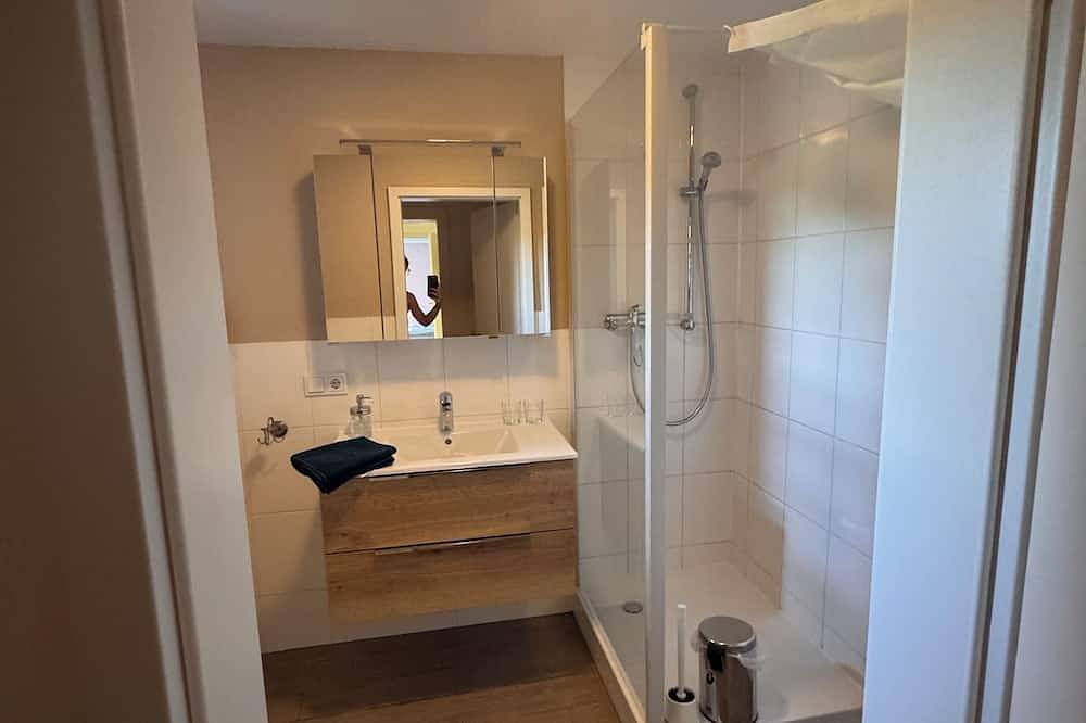 Ganze Wohnung, Wunderschöne Ferienwohnung direkt an der Trave in Lübeck, Lübecker Bucht