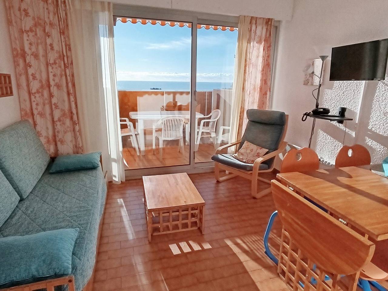 Ganzes Studio, Studio für 4 Pers. mit Wlan, Meerblick von Terrasse in Roquebrune-Cap-Martin, Nizza und Umgebung