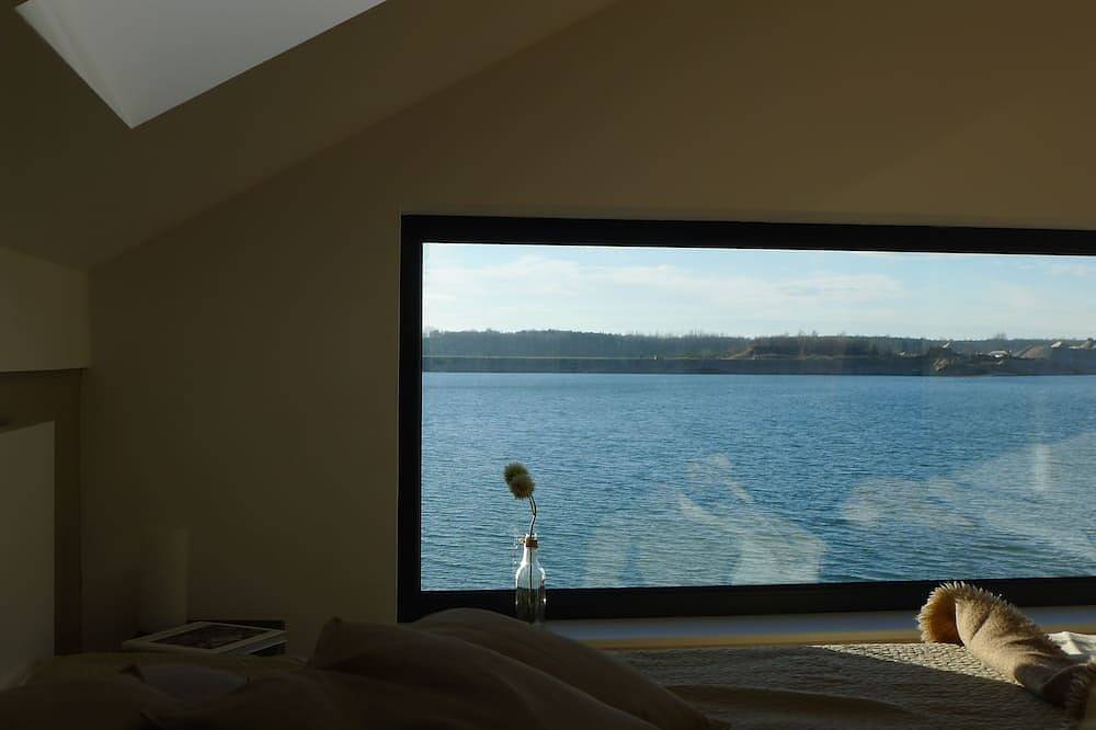 Großes Ferienhaus mit eigenem Strand, Kamin, Sauna, direkt am See, Nähe Leipzig in Löbnitz, Nordsachsen