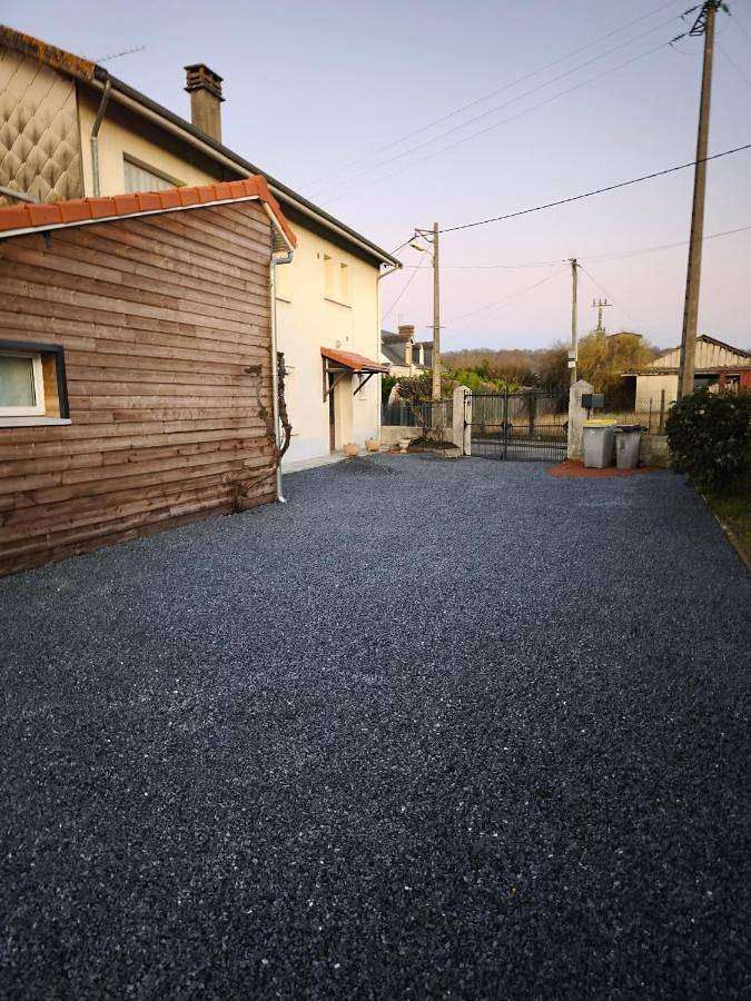 Location de vacances pour 8 personnes, avec jardin à Orleix - 2