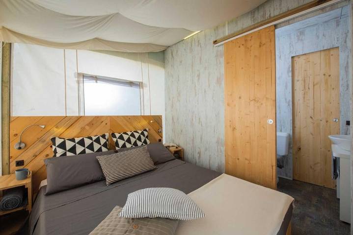 Camping für 5 Personen, mit Pool und Garten sowie Whirlpool in Manerba del Garda - 4