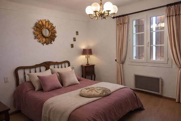 Location de vacances pour 5 personnes, avec vue ainsi que jardin et terrasse à Caumont-sur-Durance - 4