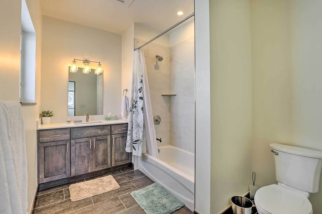 Hike, Ski, Golf, & Fish: Silverthorne Townhome! in Silverthorne, Arapaho and Roosevelt National Forests