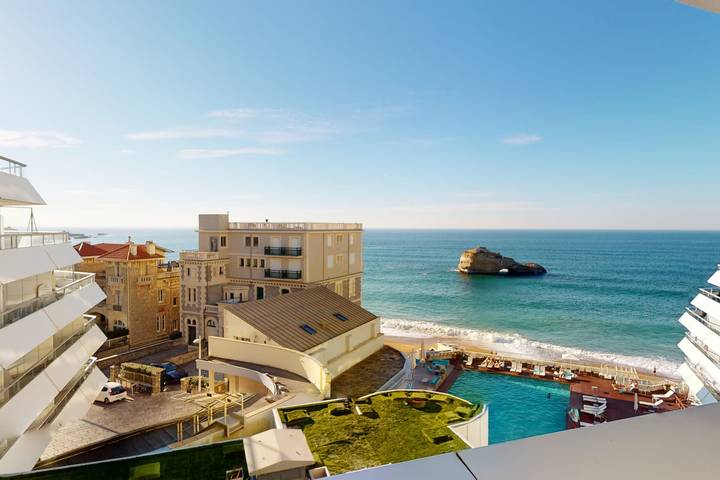 Gîte pour 2 personnes, avec Terrasse dans Plage du Miramar