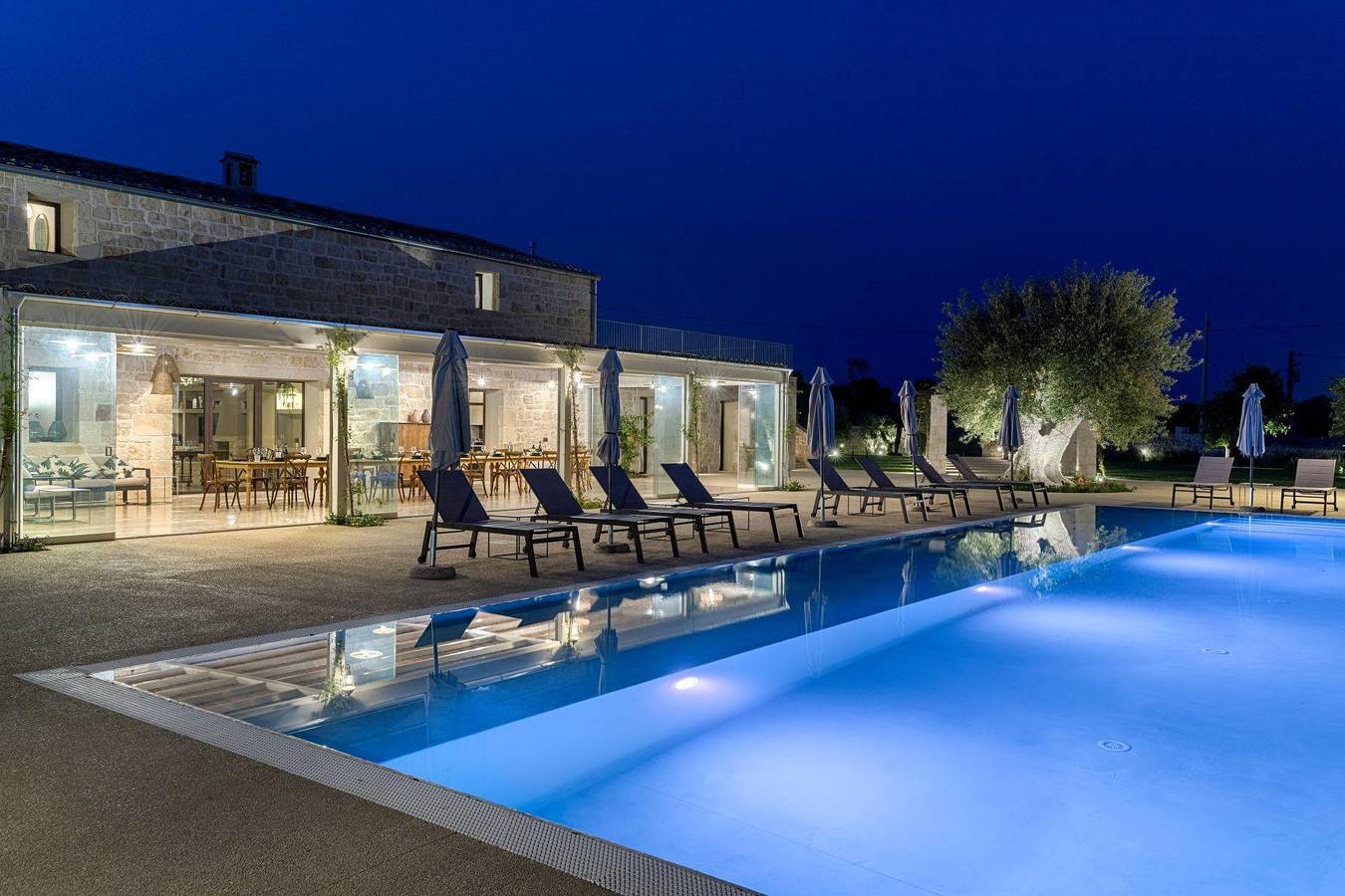 Villa for 22 Guests in Ragusa, Ragusa Province