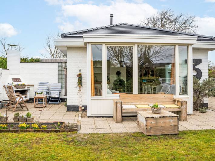Ferienhaus für 6 Personen, mit Terrasse und Garten in Renesse