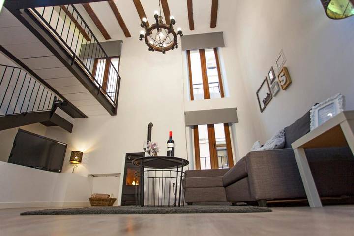Apartamento para 4 personas, con Balcón además de Terraza y Vistas en Alcoy