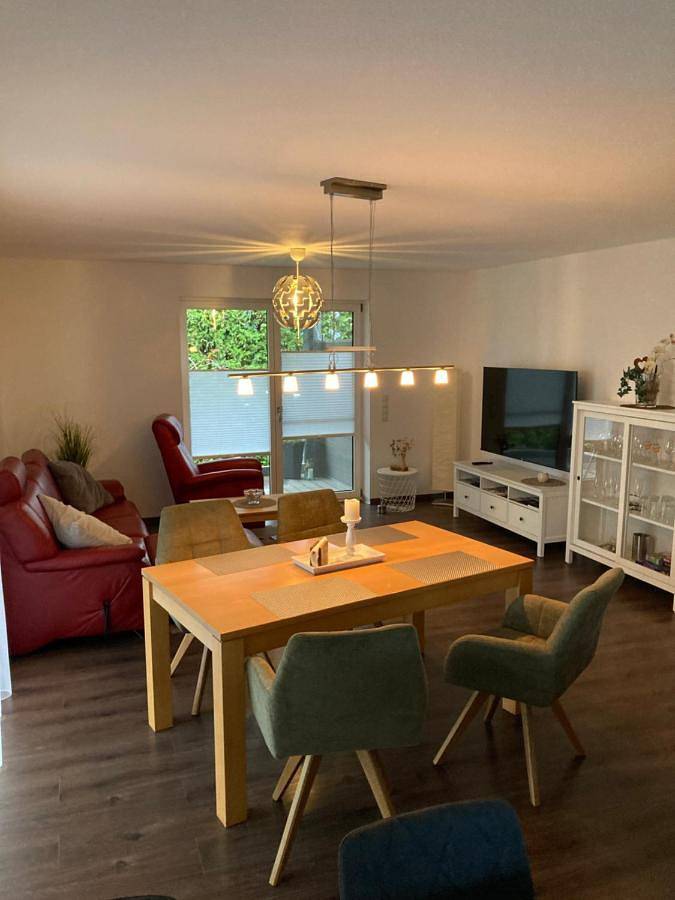 Appartement entier, Klimatisierte Wohnung Schwarzwald Europapark Rust barrierefrei 110 qm in Ichenheim, Neuried