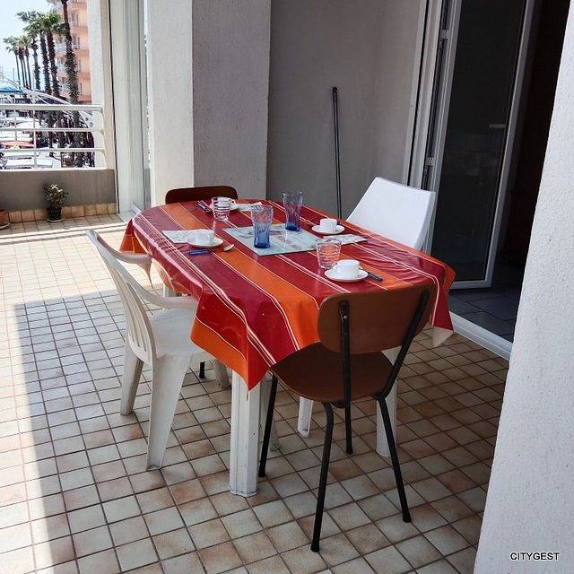 Gîte pour 5 personnes, avec balcon dans Casino Du Canet En Rousillon - 2