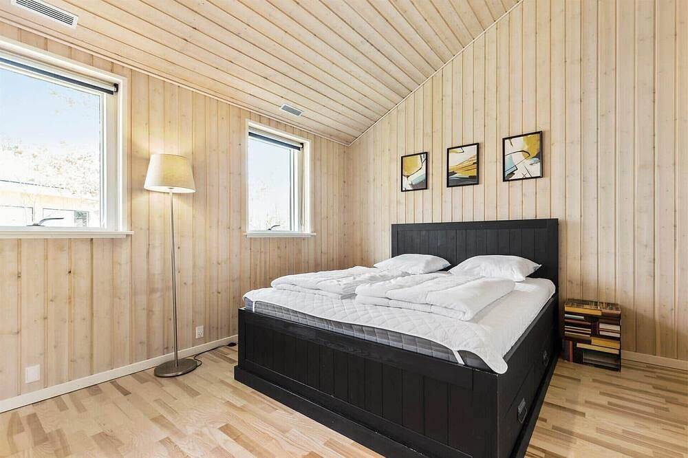 8302 Kolind in Kolind, Rønde