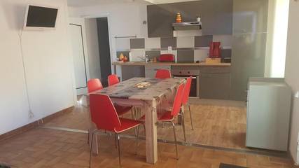Gîte pour 6 personnes, avec balcon, animaux acceptés à Trédias