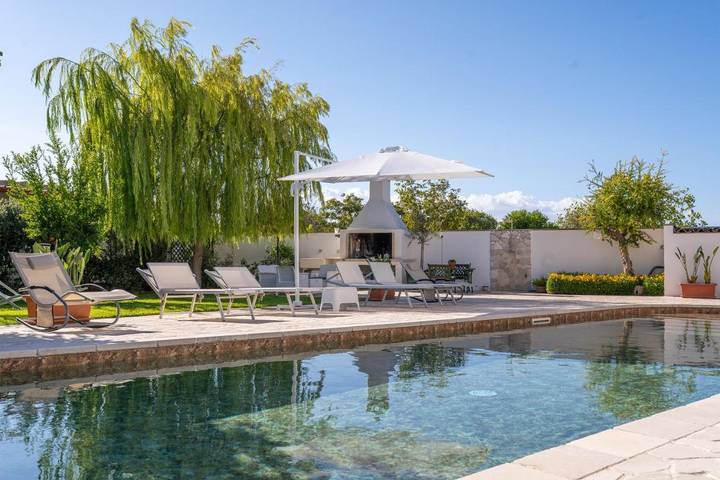 Casa vacanza per 2 persone, con Terrazza e Giardino nonché Piscina e Panorama a Uggiano la Chiesa