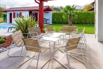 Villa for 14 People in Sare, Pyrénées-Atlantiques, Photo 4