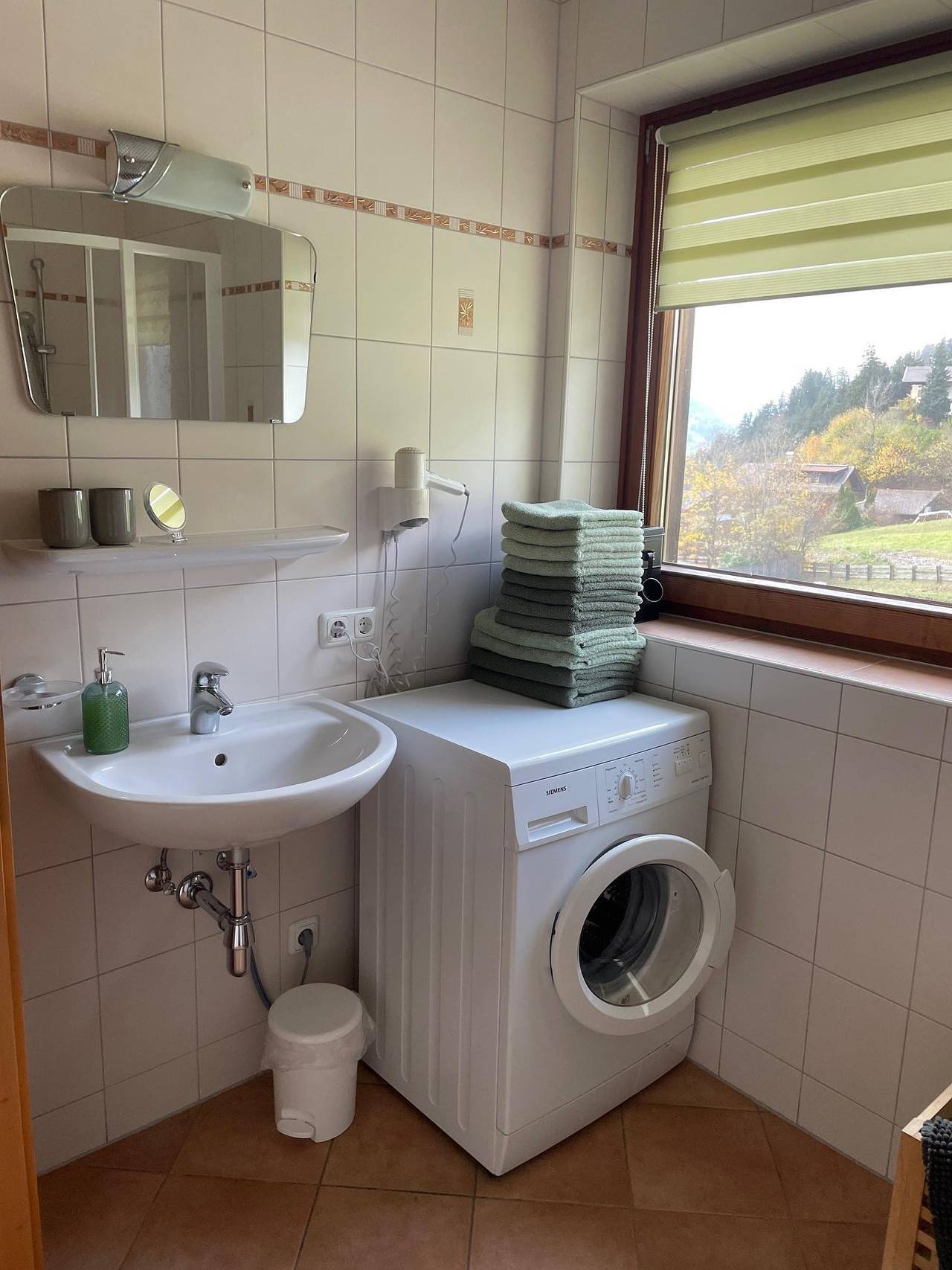 Geheel vakantieappartement, Appartement Messensee in Strassen, Oost-Tirol