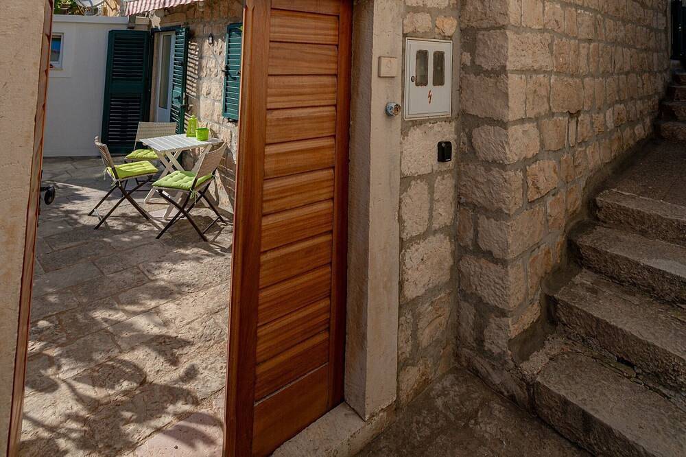 Villa Dabo with sea view in Cavtat, Cavtat (Dalmatia)