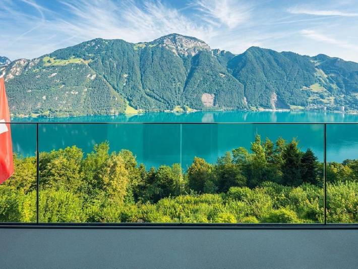 Chalet für 7 Personen, mit Terrasse und Seeblick sowie Garten und Sauna am Vierwaldstättersee - 3