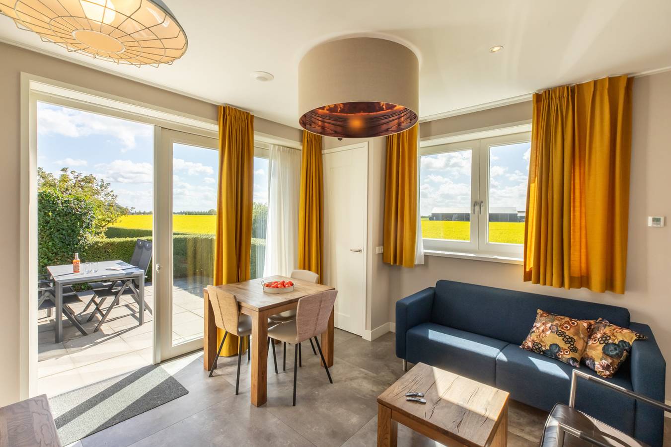 Cosy 3-person house with sunny terrace, pet welcome on the outskirts of Oostkapelle in Oostkapelle, Walcheren