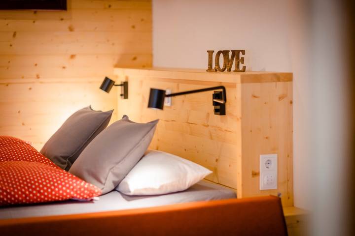Hel lejlighed, Apartment 'Biwak' with Private Terrace, Shared Garden and Wi-Fi in Inzigkofen, Region Bodensee-Oberschwaben