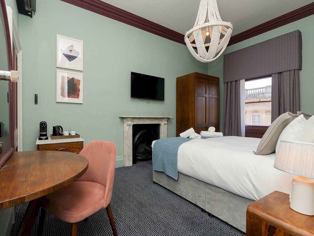 Entire apartment, Pass the Keys | Cosy King room in Central Bath in Bath, Bath & North East Somerset