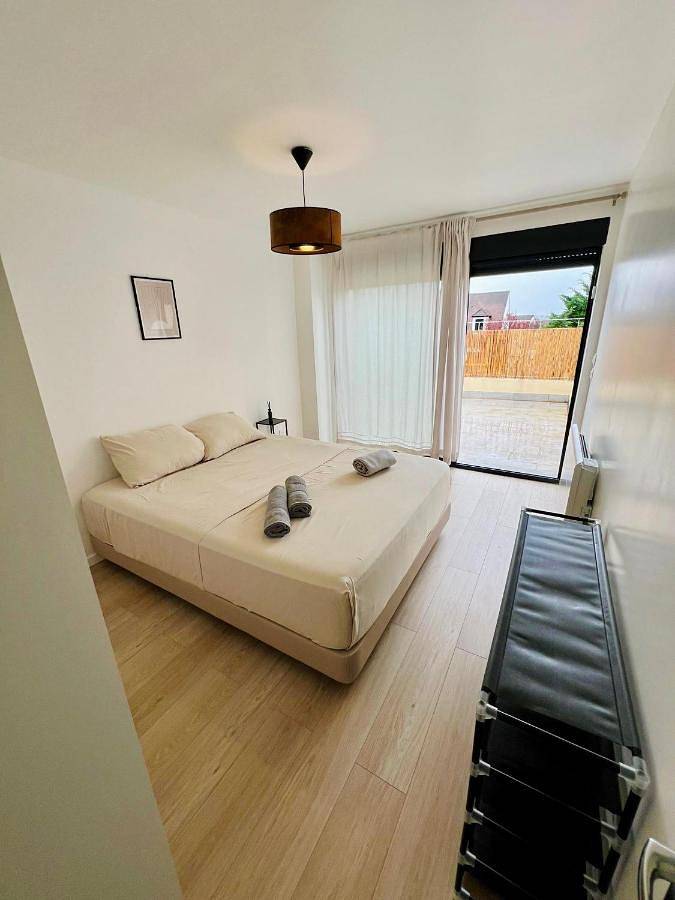 Location de vacances pour 6 personnes, avec jardin et vue, animaux acceptés à Montesson