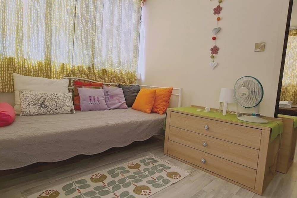 Apartamento entero, 24 Lca - Garden Flat in Lárnaca, Distrito de Larnaca