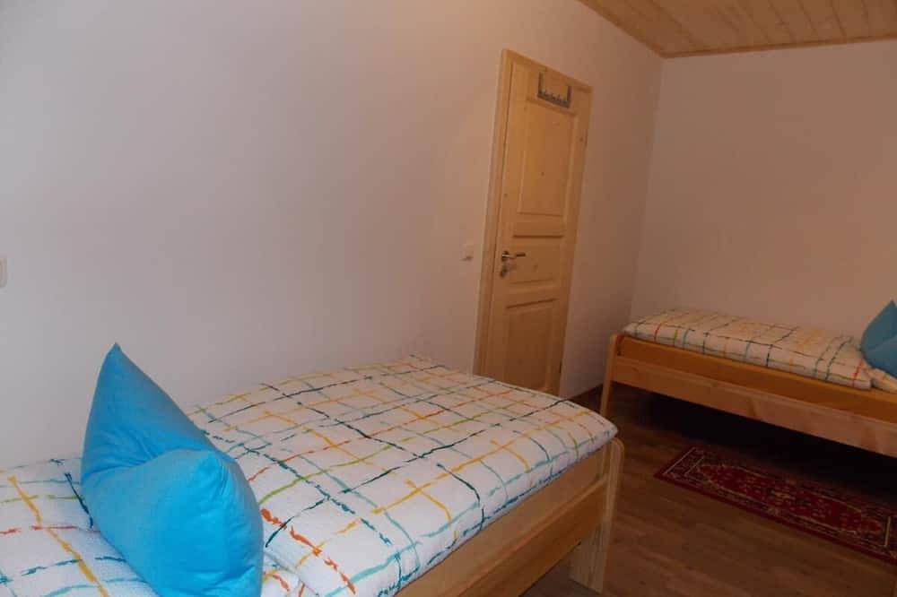 Ganze Wohnung, Neu Renovierte Ferienwohnung mit zwei Schlafzimmern im Bayerischen Wald in Bayerisch Eisenstein, Arberland