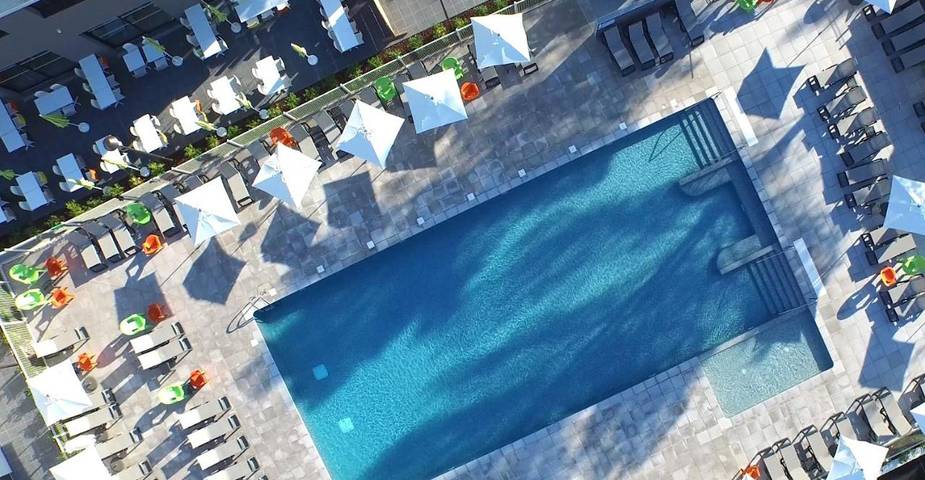 Vakantiepark voor 7 personen, met zwembad en terras in Zuid-Frankrijk