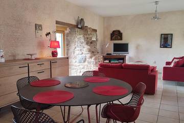 Gîte pour 5 personnes, avec jardin et terrasse à Cohiniac